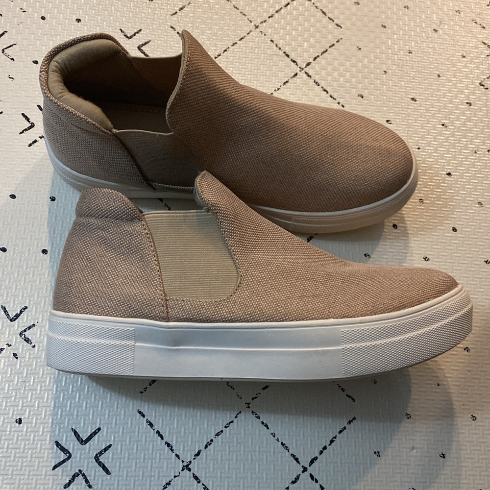 Soda slip on shoes